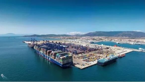船體、船內(nèi)都有！CMA CGM一集裝箱船藏毒717公斤！
